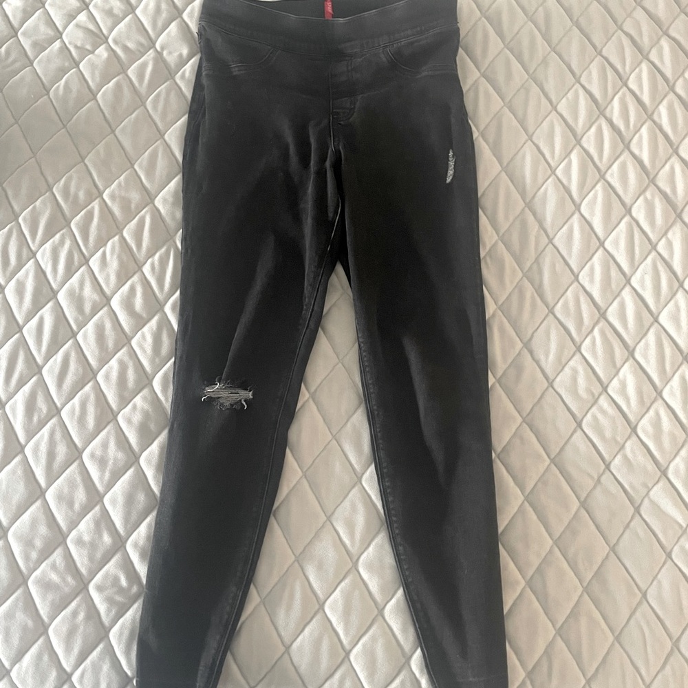 Comfiest black spanks jeans!
